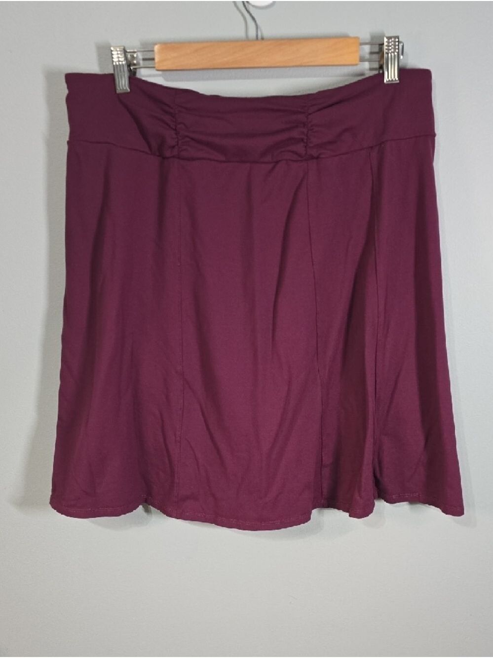 Athleta Skirt Women's Size XL Plum activewear Stretch A-Line‎ Skirt